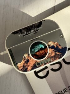 کاور ایرپاد موزیکال نورث فیس ( The North face ) کرومی - تصویر 2