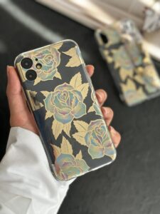 قاب موبایل آیفون گل فلزی پشت بیرنگ ( 1056 )