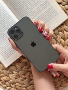 قاب موبایل آیفون جنتلمن پشت گلس محافظ لنزدار - تصویر 3