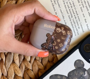 کاور ایرپاد لویی ویتون خرس آدم آهنی