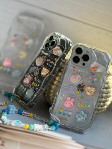 قاب موبایل شیائومی اپوکسی بیرنگ روز شاد خرس و خرگوش برجسته + آویزست - تصویر 2