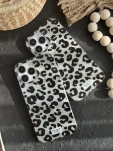 قاب موبایل آیفون پلنگ جگوار مشکی - تصویر 3