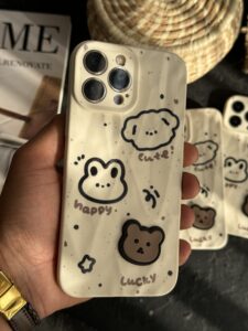 قاب موبایل آیفون خرس صخره ای قهوه ای برجسته