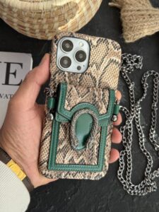 قاب موبایل آیفون پوست ماری پایتون جاکارتی و بند بلند - تصویر 2