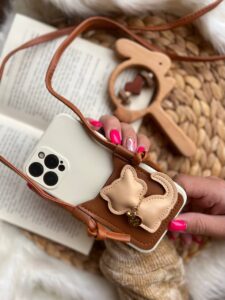 قاب موبایل آیفون گربه مینیمال جاکارتی دار محافظ لنزدار - تصویر 3