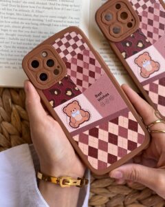 قاب موبایل آیفون بهترین آرزوی خرسی قهوه ای محافظ لنزدار - تصویر 2