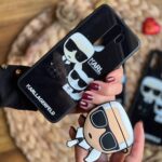 قاب موبایل سامسونگ طرح کارل و گربه پشت گلس ( 2003 ) - تصویر 3