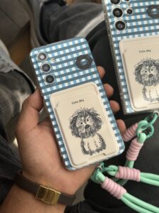 قاب موبایل سامسونگ سگ نقاشی کیوت جاکارتی + بندست - تصویر 3