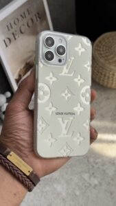 قاب موبایل ( آیفون ) لویی ویتون فونتی آینه ای - تصویر 3