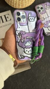 قاب موبایل آیفون گربه دراز سوسیسی بنفش پایه استندشو + بندست