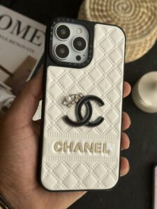 قاب موبایل آیفون شنل لوگو نگین دار - تصویر 2