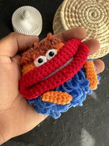 کاور ایرپاد پشمالو قرمز آبی دهن گشاد