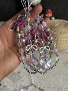 بند و آویز گل رز صورتی و پاپیون - تصویر 2