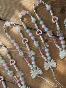 بند و آویز خرس پاستیلی پروانه پاپیون - تصویر 3