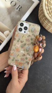 قاب موبایل آیفون خرگوش باغ جادویی + بندست مخملی