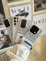 قاب White Christian Dior دور لنز نگین سامسونگ و شیائومی (کدC2076) - تصویر 2