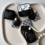 کاور ایرپاد قلب مشکی همراه با آویز / Airpods black hearts (کد my0434) - Image 2